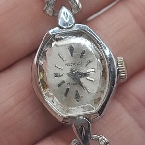 Vintage‎ Ladies Westclox 17 Jewel Watch lSilver Tone Winds And Ticks